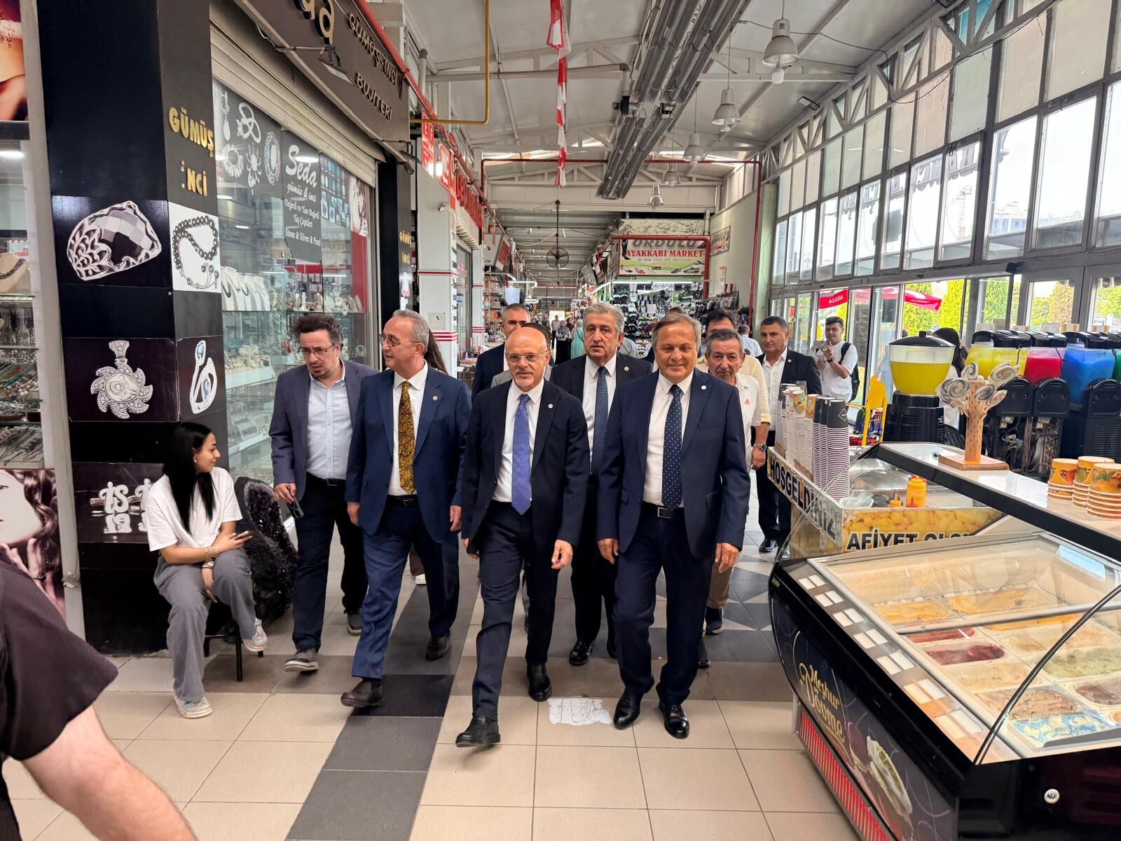 Samsun Haber: YENİ Parti heyetinden Samsun Yabancılar Çarşısı'na ziyaret