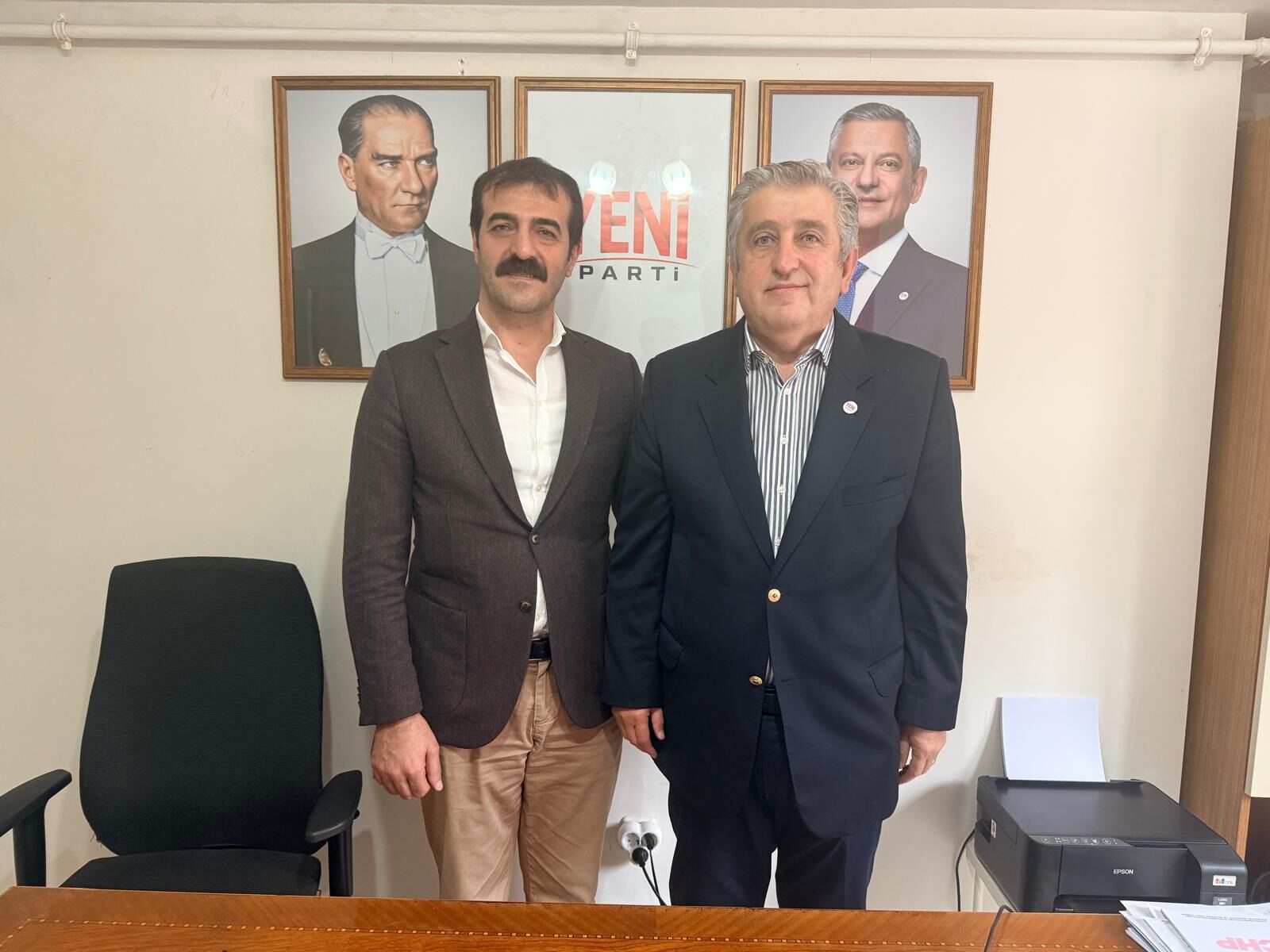 Samsun Haber: YENİ Partili Dr. Murat Çan’dan Umut Alkaç’a ziyaret! Başarı diledi