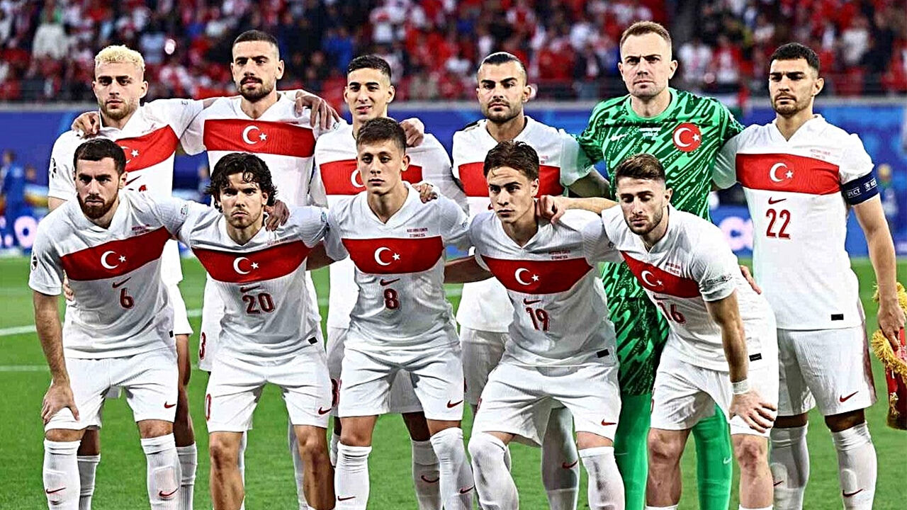Yıldız futbolcu Milli formaya veda etti