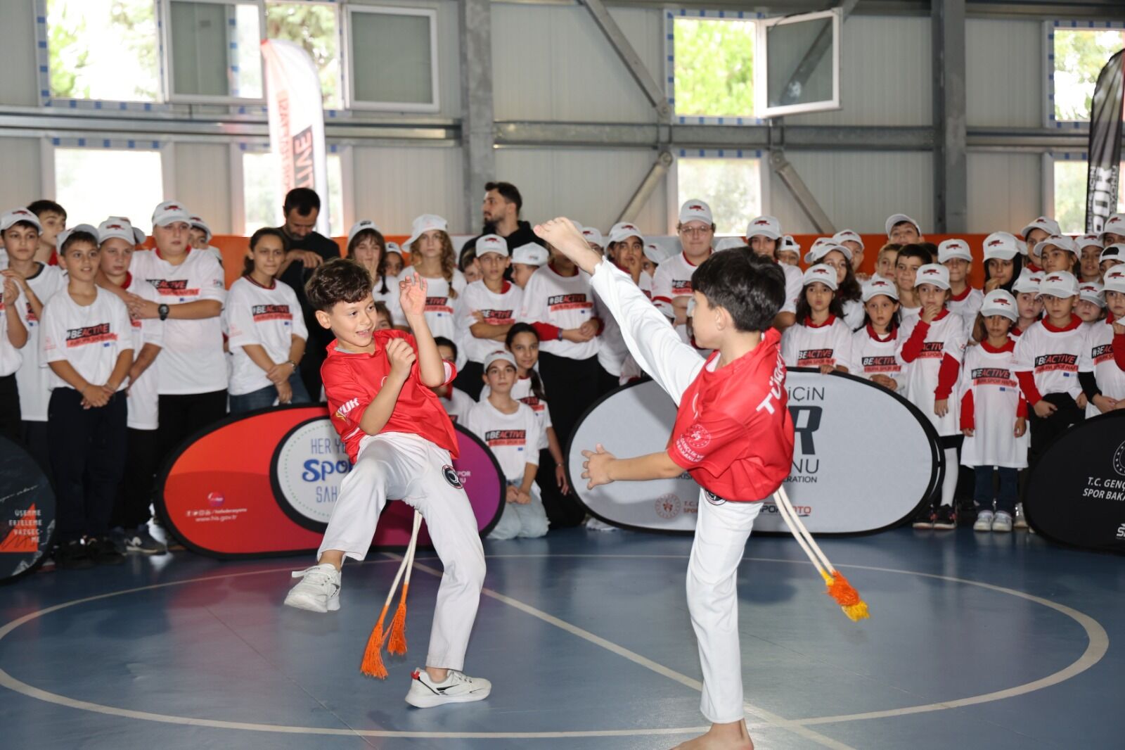 Samsun Haber: Avrupa Spor Haftası coşkusu! 300 öğrenci doyasıya eğlendi
