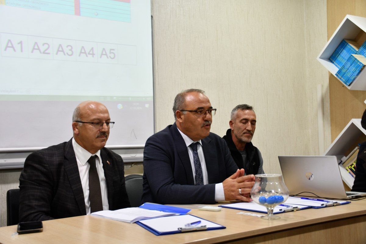 Vezirköprü’de okul sporları fikstürü çekildi