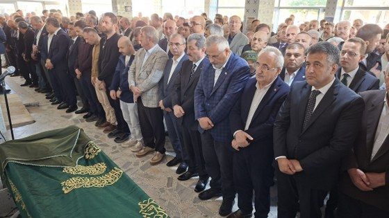 samsun haber: Bafra Belediye Başkanı Hamit Kılıç’ın anne acısı! Son yolculuğuna uğurlandı