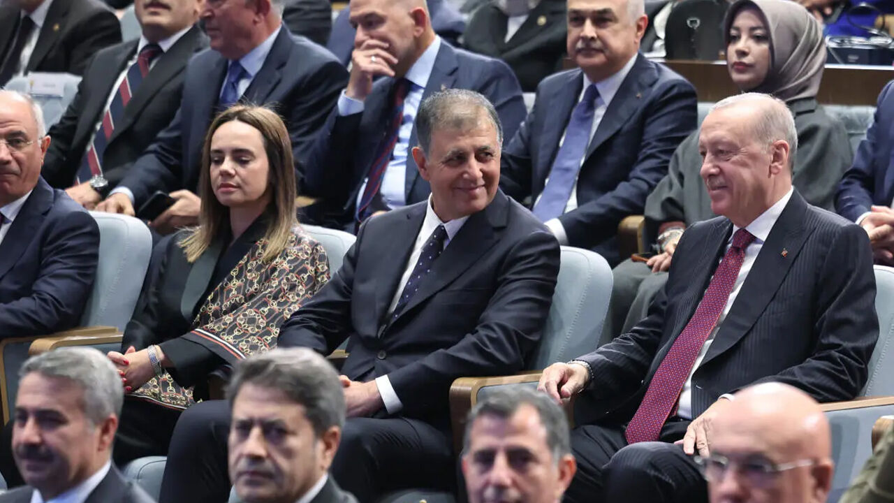 AK Parti'ye geçen Cemil Tugay'dan ilk sözler: "AK Parti kimsesizlerin kimsesidir"