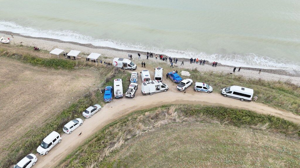 Sinop'ta tekne alabora oldu! Samsunlu polis Numan Şen her yerde aranıyor