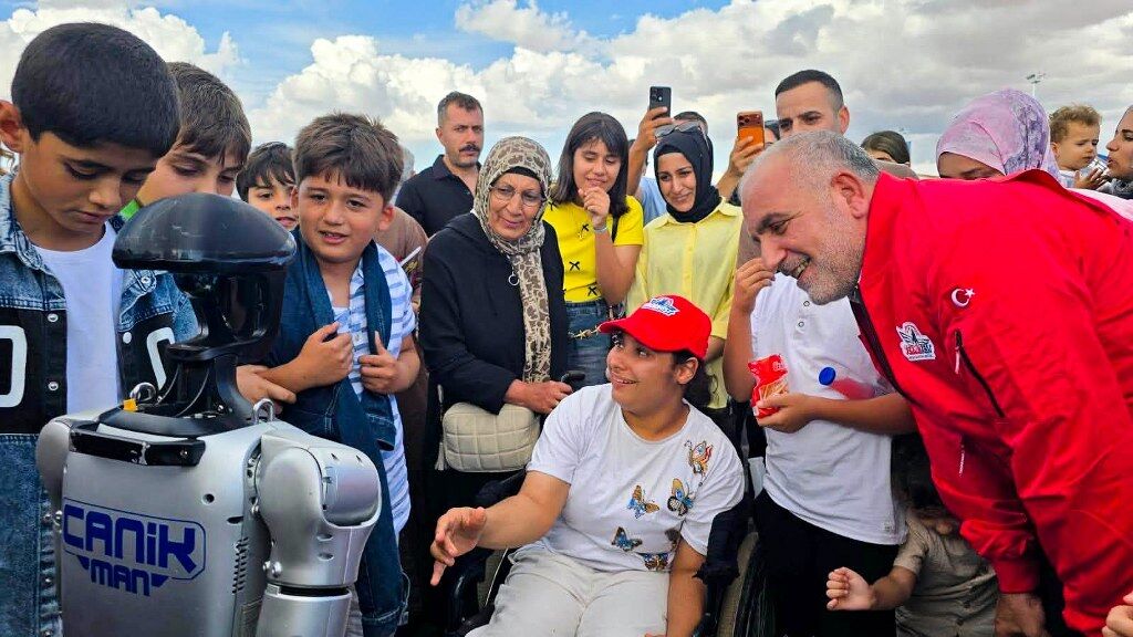 Canikli öğrencilerden TEKNOFEST’te Türkiye üçüncülüğü