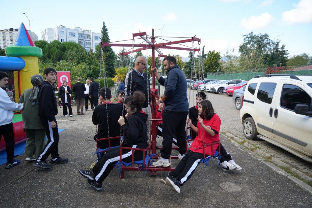 Samsun’da özel öğrenciler camide buluştu