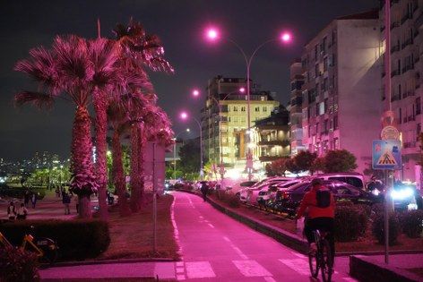 samsun haber: Atakum sahili pembeye büründü! Dikkat çeken mesaj