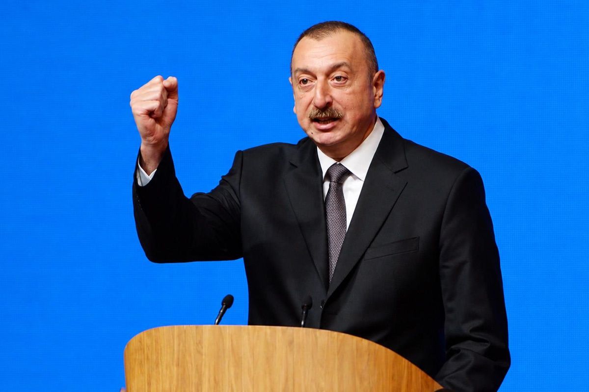 Azerbaycan'a girişi yasaklanan Erbakan’dan Aliyev'e ilk tepki geldi