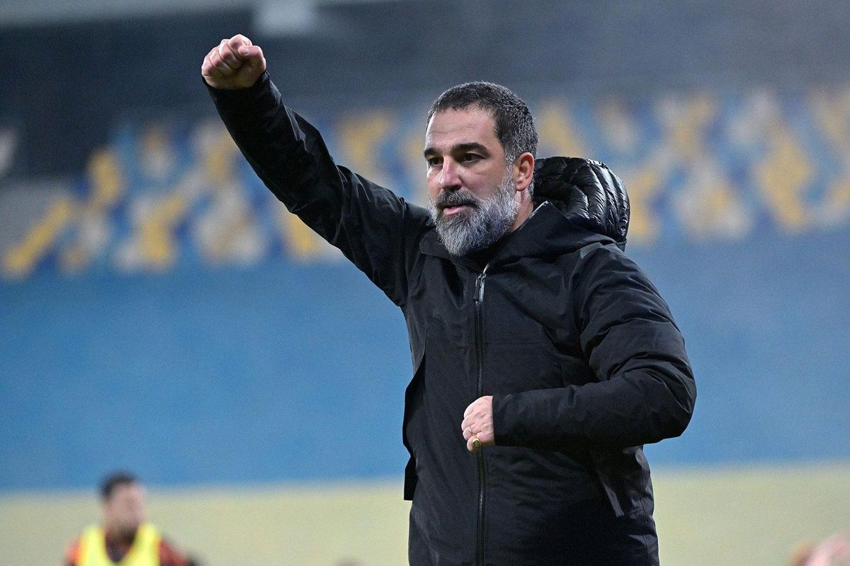 Arda Turanin Shakhtar Donetski Liderlige Oturdu 1205E3Cf61 Amp