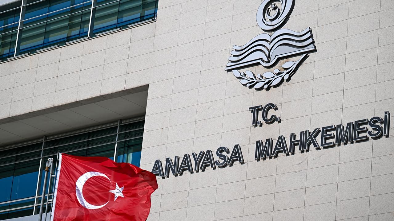 AYM'den 26 siyasi partiye mali denetim! Suç duyurusu kararı