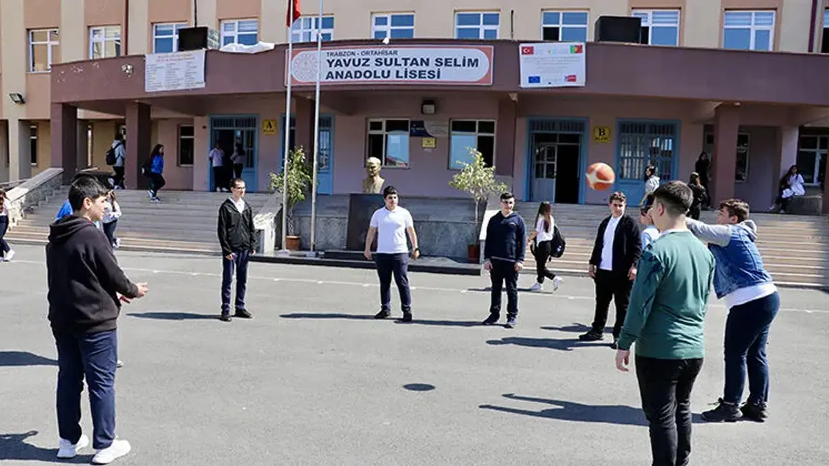 Bakan Tekin'den Dikkat Çeken Açıklama! Şubat Ayını Işaret Etti Okullarda Yeni Dönem