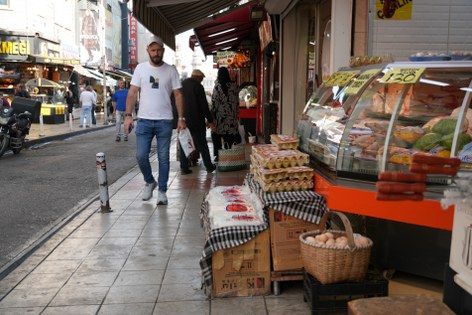 samsun haber: Samsun'da yaya olmak cesaret istiyor! Kaldırım işgalde, vatandaş isyanda 