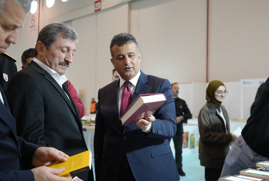Samsun haber: Samsun Kitap Fuarı kapılarını açtı: 146 yayınevi, 300’ü aşkın yazar