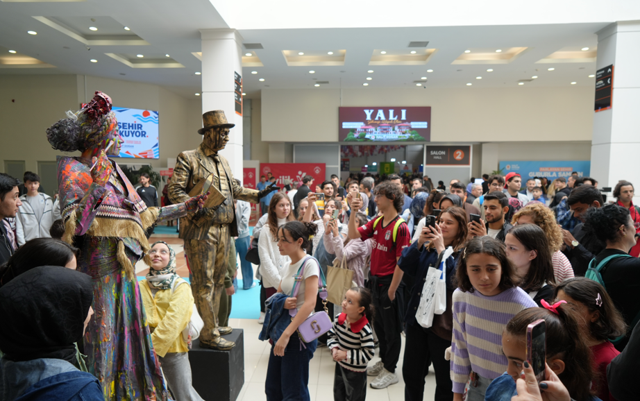 Samsun haber: Samsun Kitap Fuarı kapılarını açtı: 146 yayınevi, 300’ü aşkın yazar