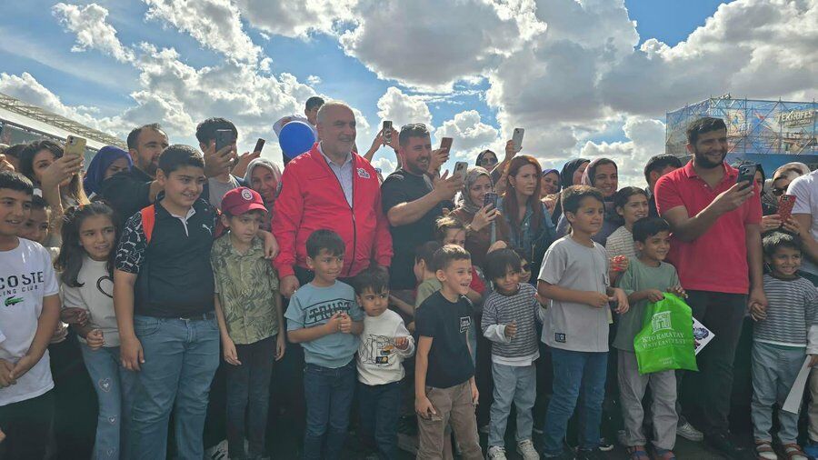 Canik Belediye Başkanı İbrahim Sandıkçı TEKNOFEST’te