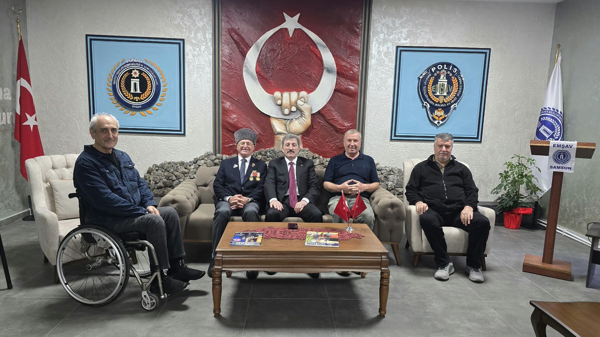 Samsun haber: Samsun'da Vali Orhan Tavlı’dan gazilere anlamlı ziyaret