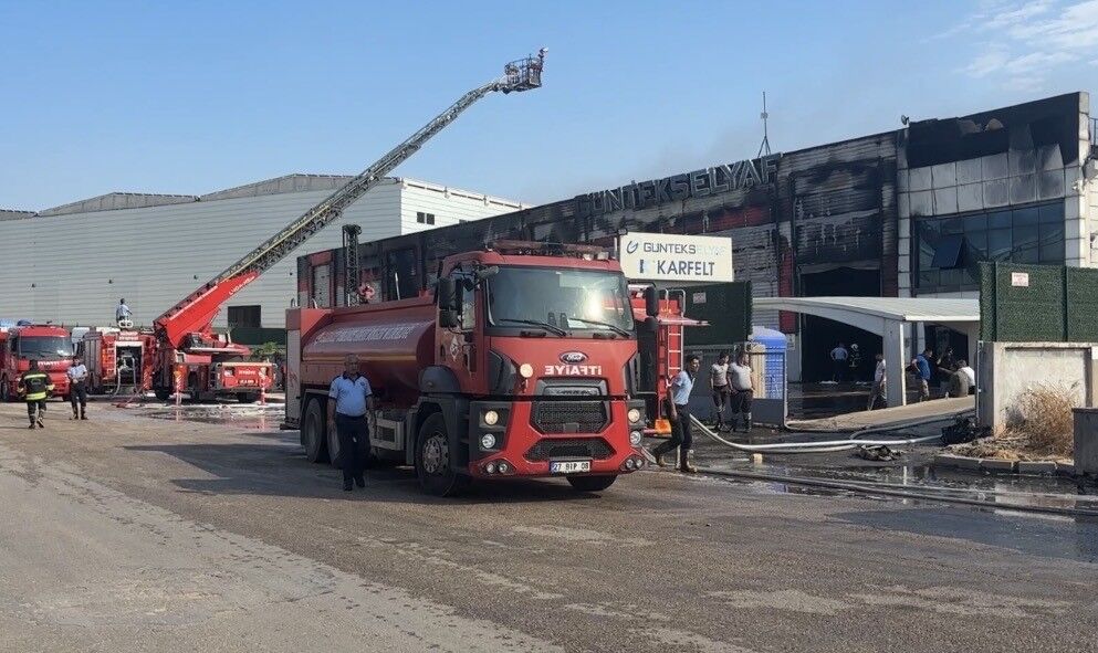 Kendi fabrikasını sigortadan para almak için yaktı