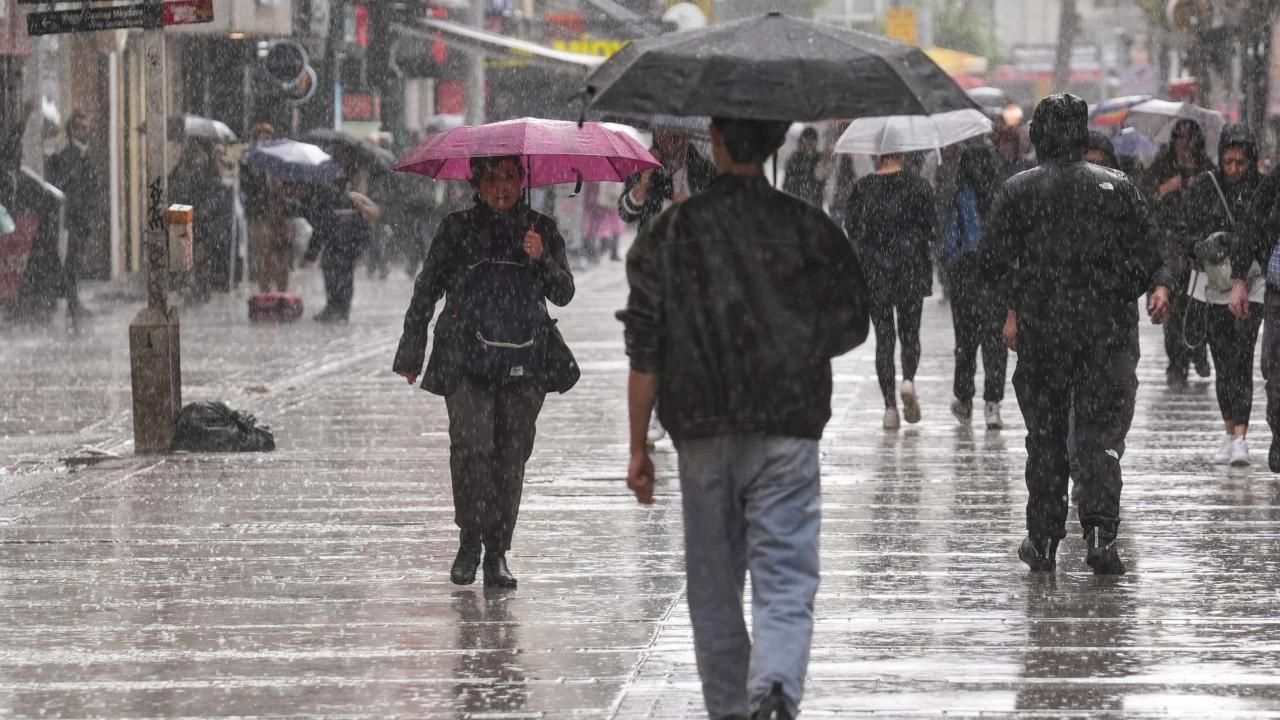 Meteoroloji’den 4 ile kuvvetli sağanak uyarısı