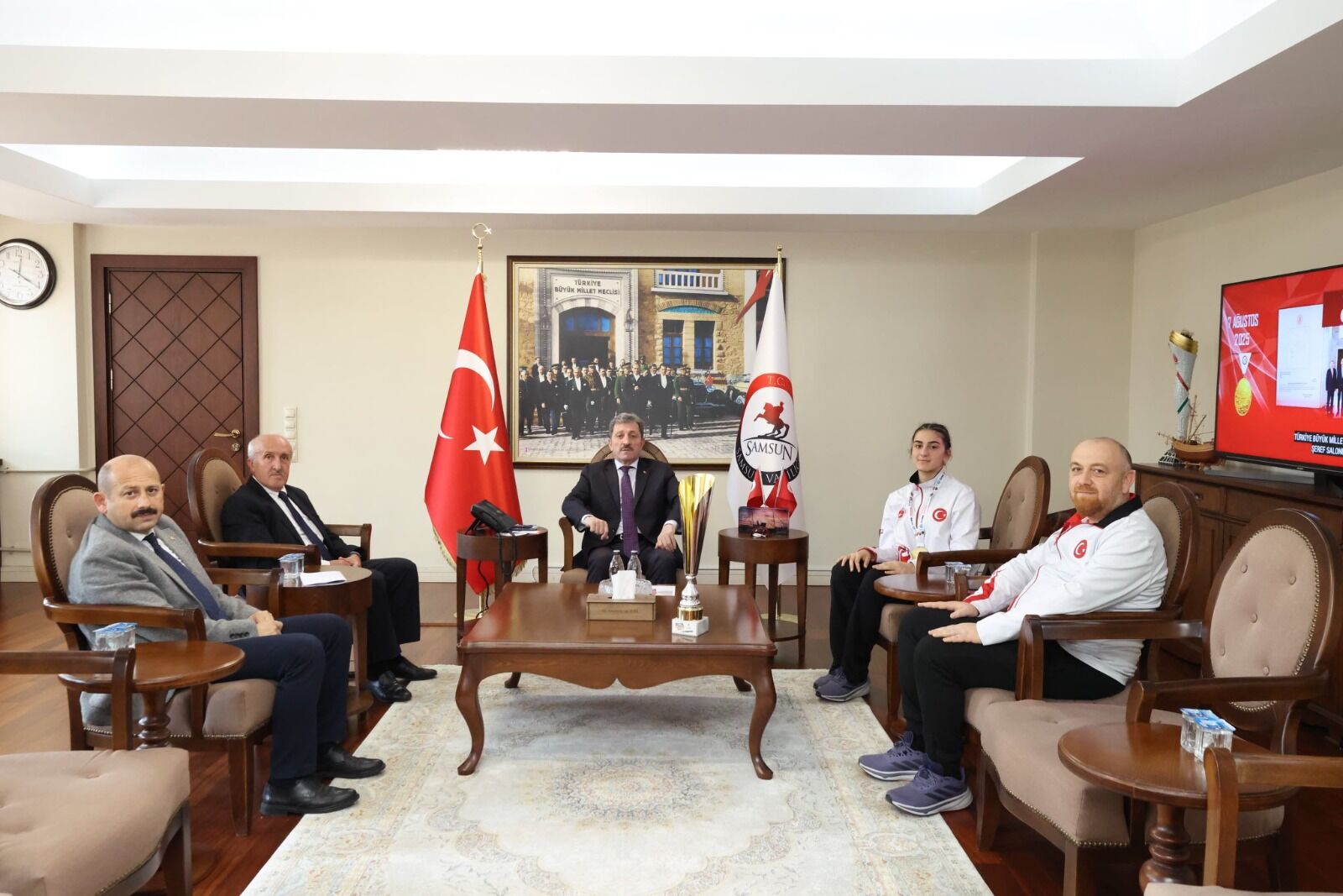 Samsun haber: Dünya şampiyonu Göknur Gülten’den Vali Tavlı ve Ağar’a ziyaret