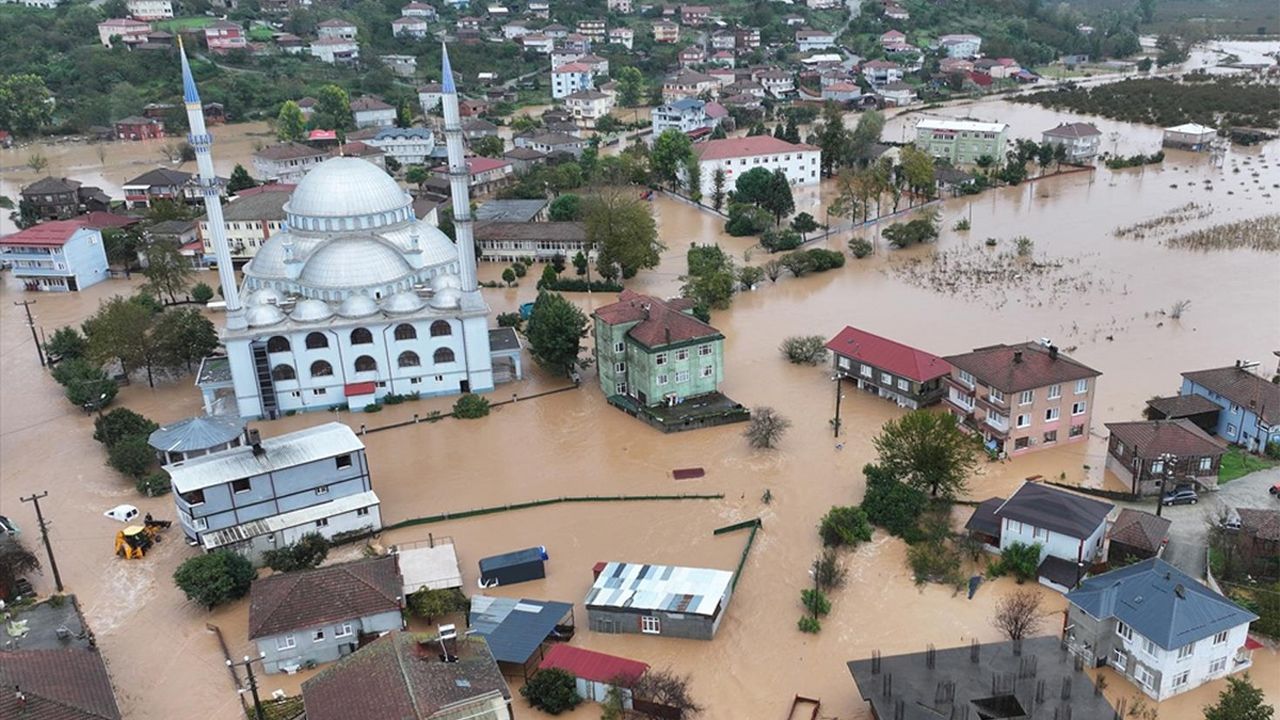 Peş peşe uyarıların ardından bir ilde daha eğitime ara verildi