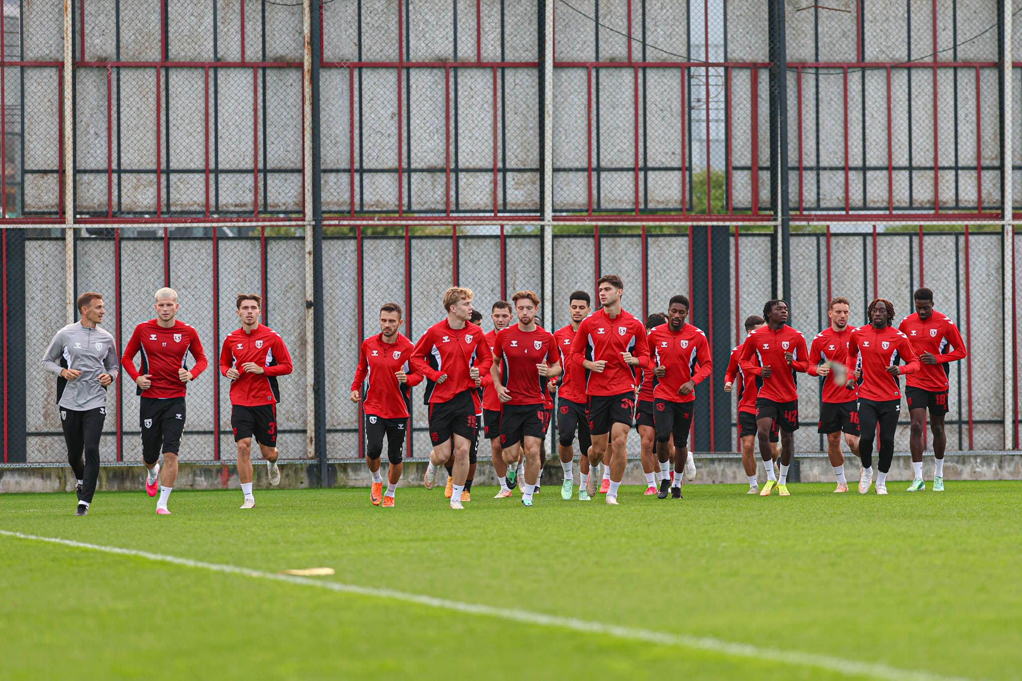 Samsunspor, Kasımpaşa deplasmanında çıkış arıyor! Hedef 3 puan