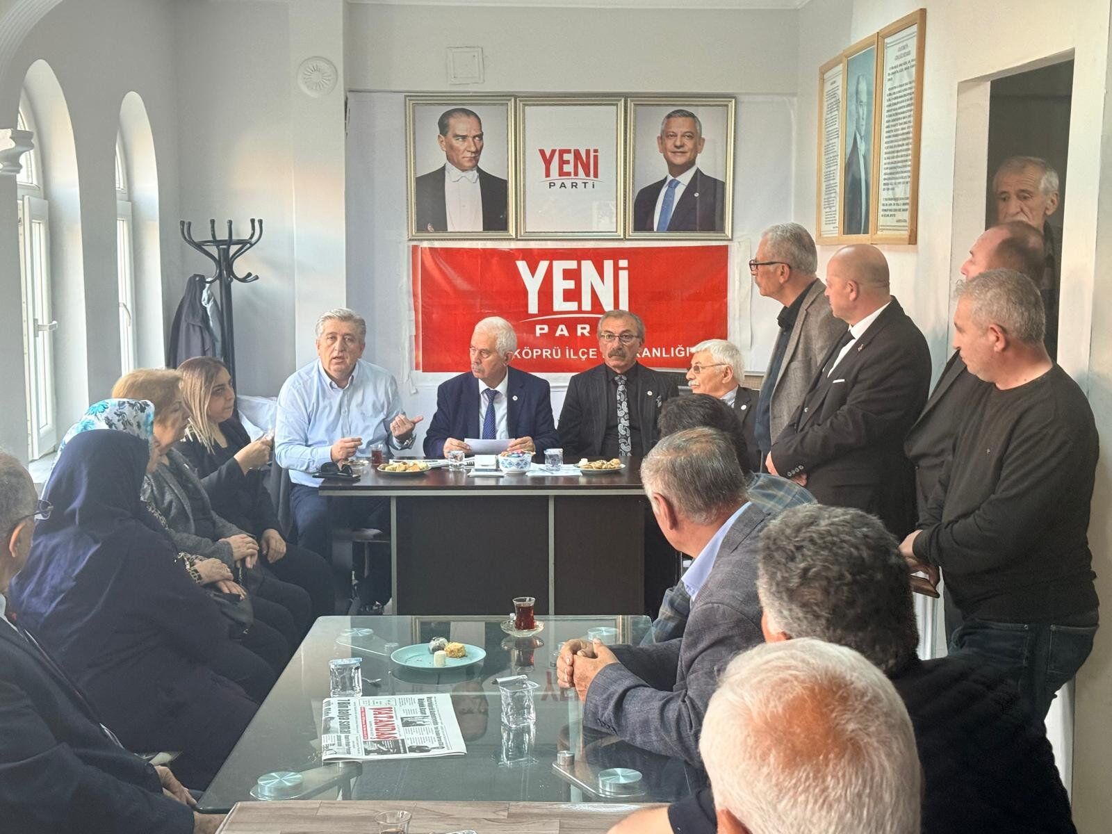 Samsun Haber: Samsun Milletvekili Dr. Murat Çan, Vezirköprü esnafının sorunlarını dinledi