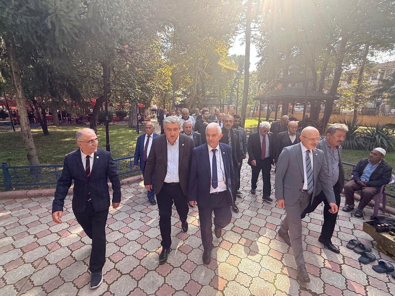 Samsun Haber: Samsun Milletvekili Dr. Murat Çan, Vezirköprü esnafının sorunlarını dinledi