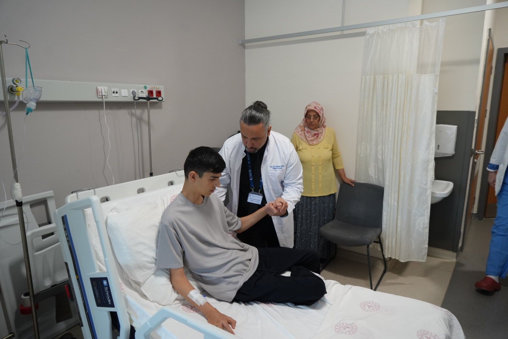 Samsun haber: Samsun Şehir Hastanesi'nde bir ilk! Gence kapalı ameliyat yapıldı
