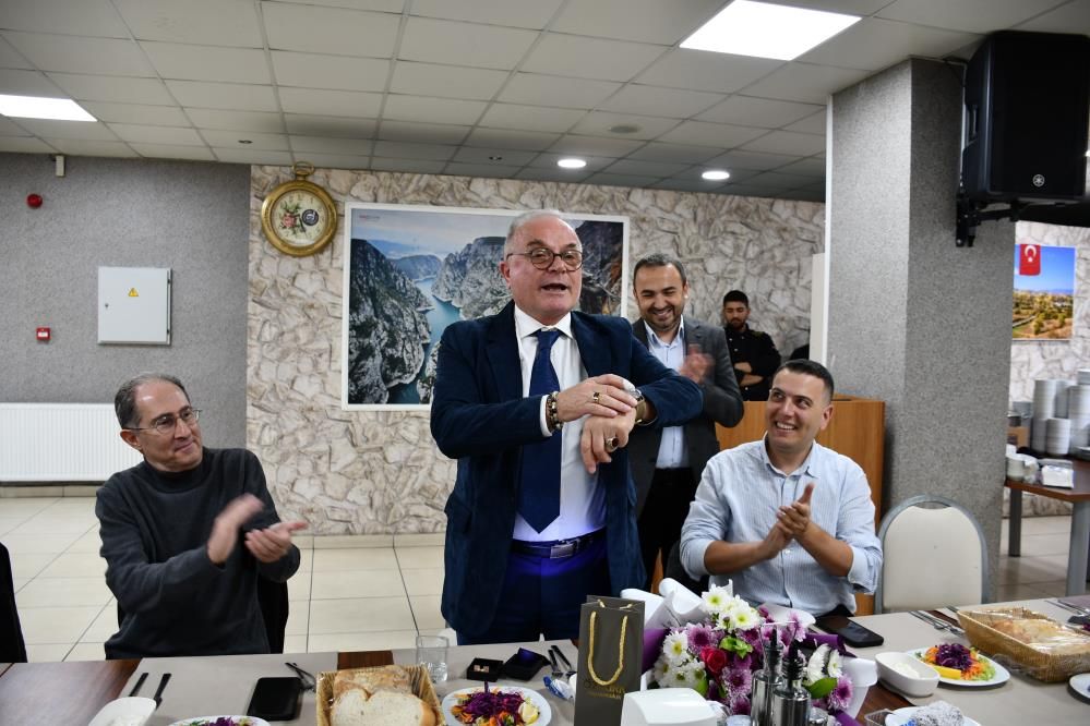 Samsun Haber: Samsun’da 46 yıllık mesleğe veda! Alkışlarla uğurlandı