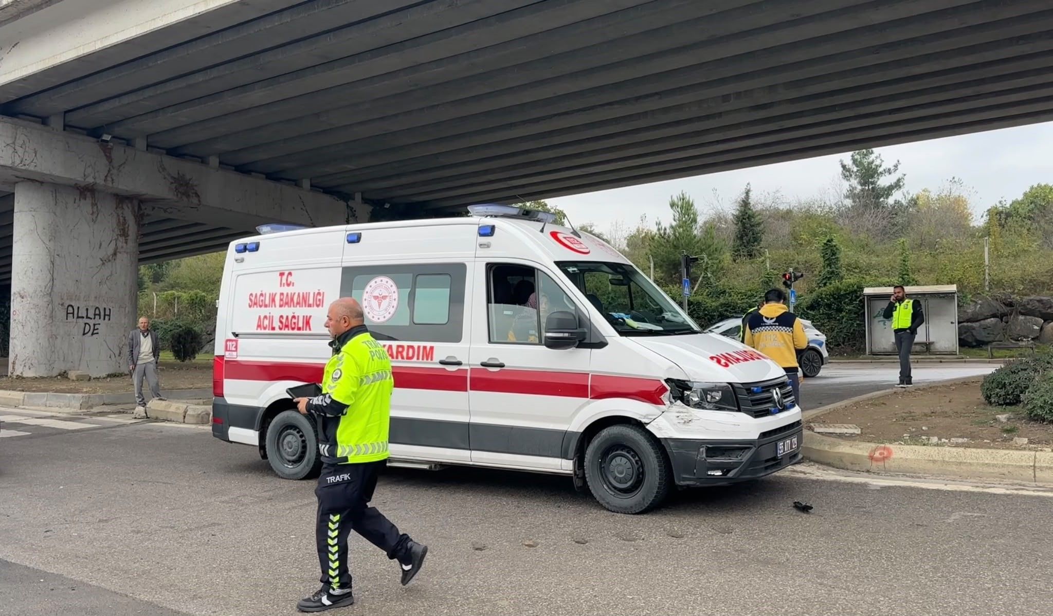 Samsun haber: Samsun’da faciadan dönüldü! Ambulans ve minibüs çarpıştı