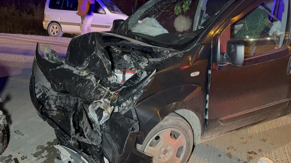 Samsun Haber: Samsun'da gece saatlerinde iki araç birbirine girdi! 5 yaralı