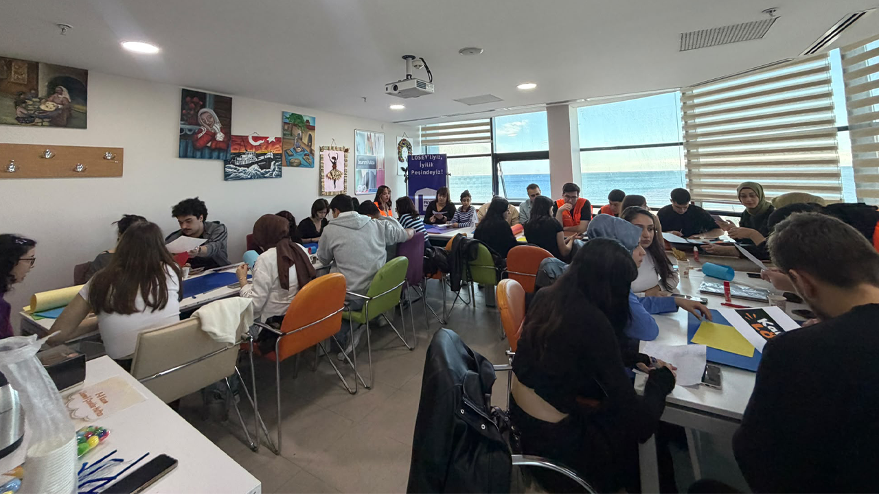 Samsun’da gençlerden lösemili çocuklara anlamlı destek