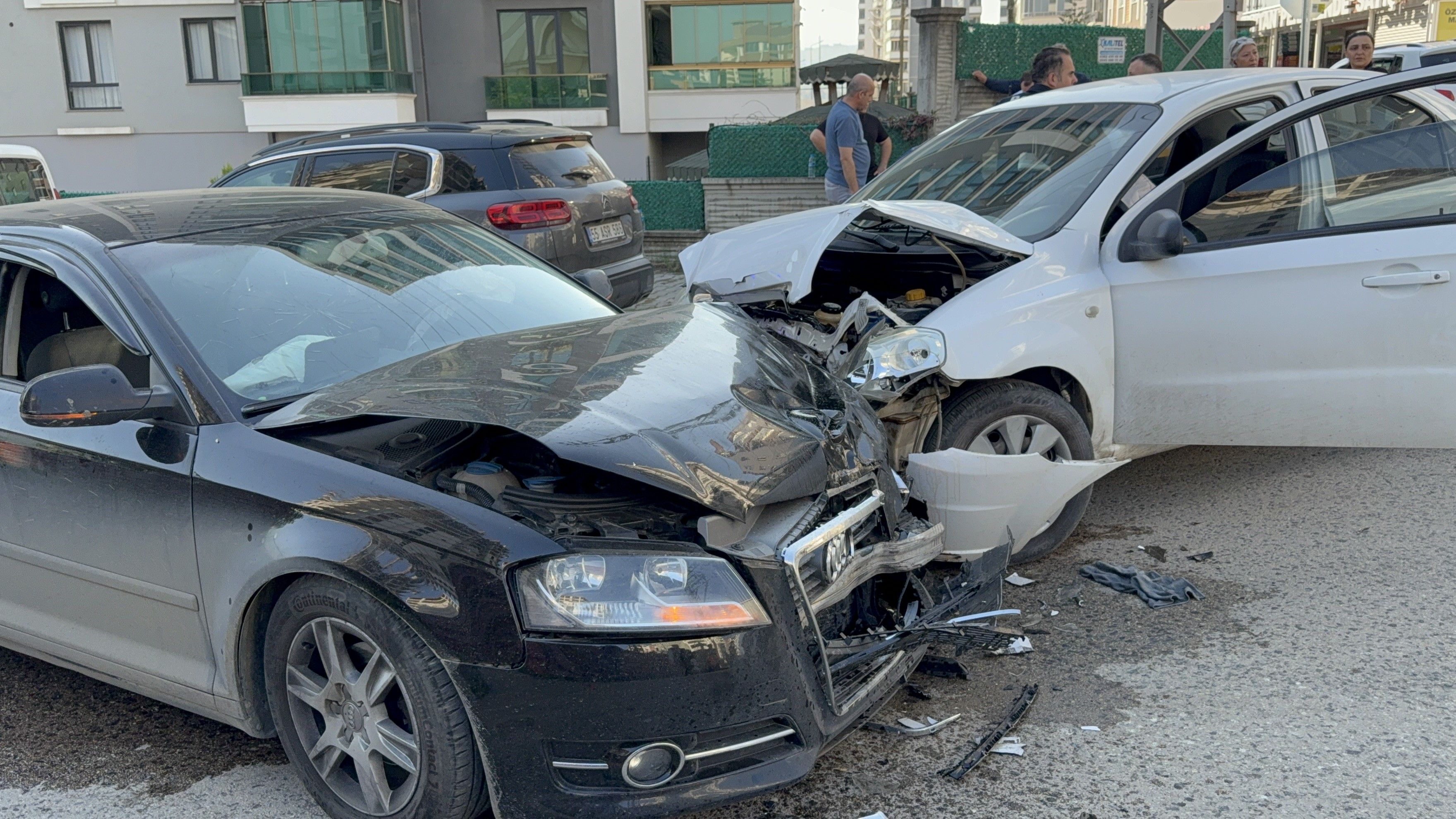 Samsun haber: Samsun’da kaza anı kamerada! Aralarında çocuk da var 