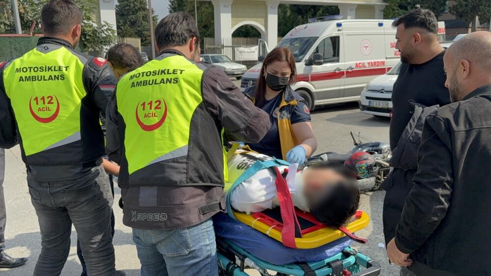 Samsun Haber: Samsun’da motosiklet otomobile çarptı! 17 yaşındaki sürücü hastanelik oldu