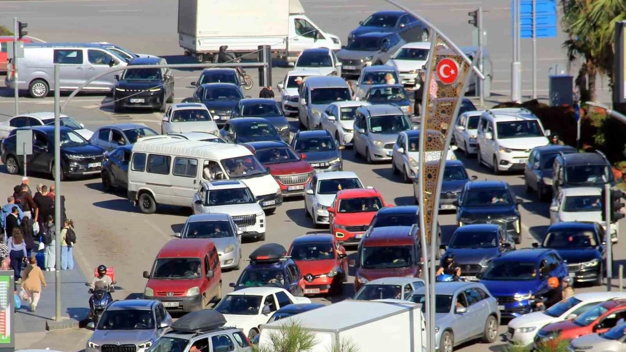 Samsunda Trafige Kayitli Tasit Sayisi 561 Bin 782Ye Ulasti