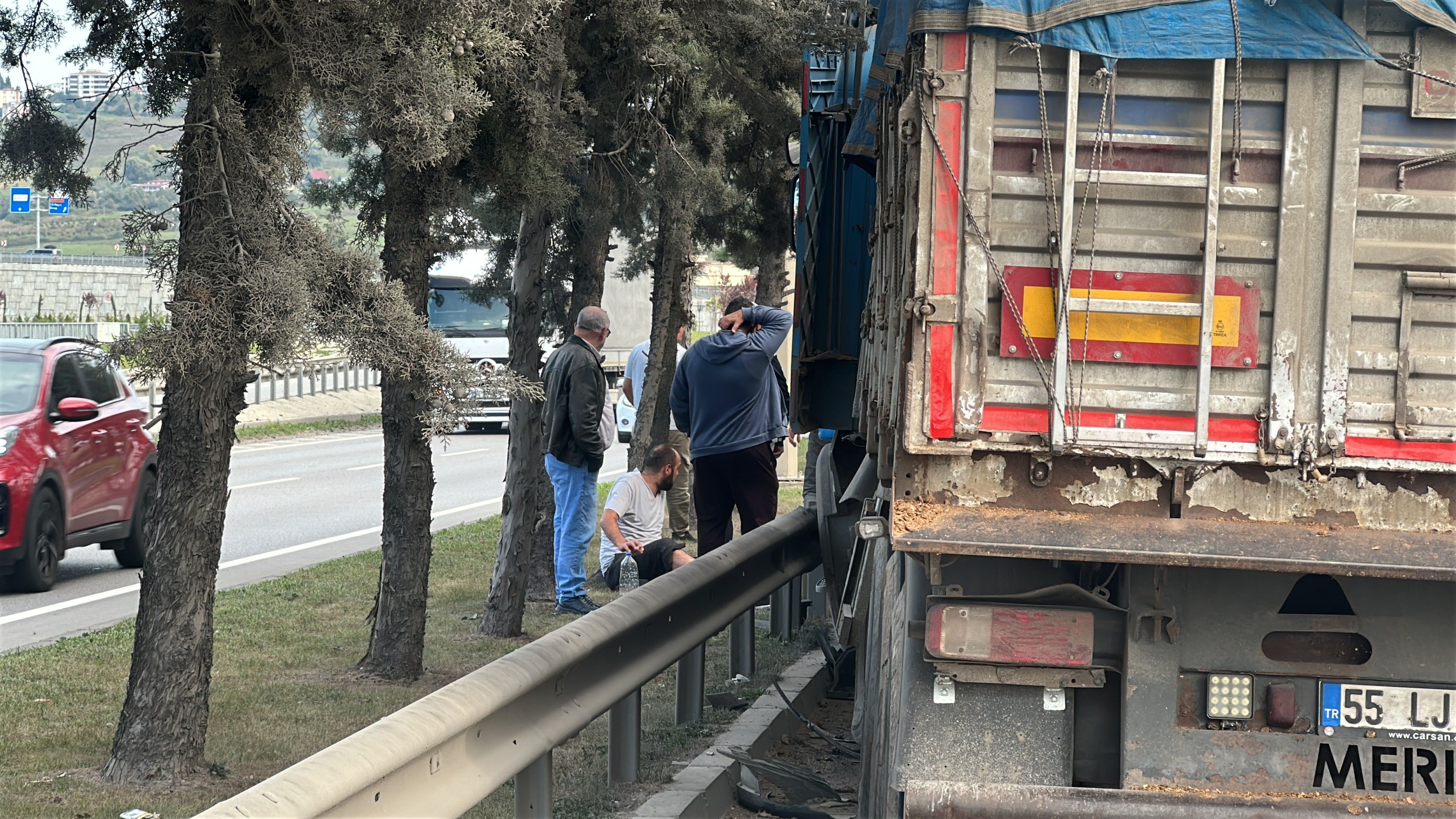 Samsun haber: Samsun’da trafik karıştı! 3 araç zincirleme kazaya karıştı