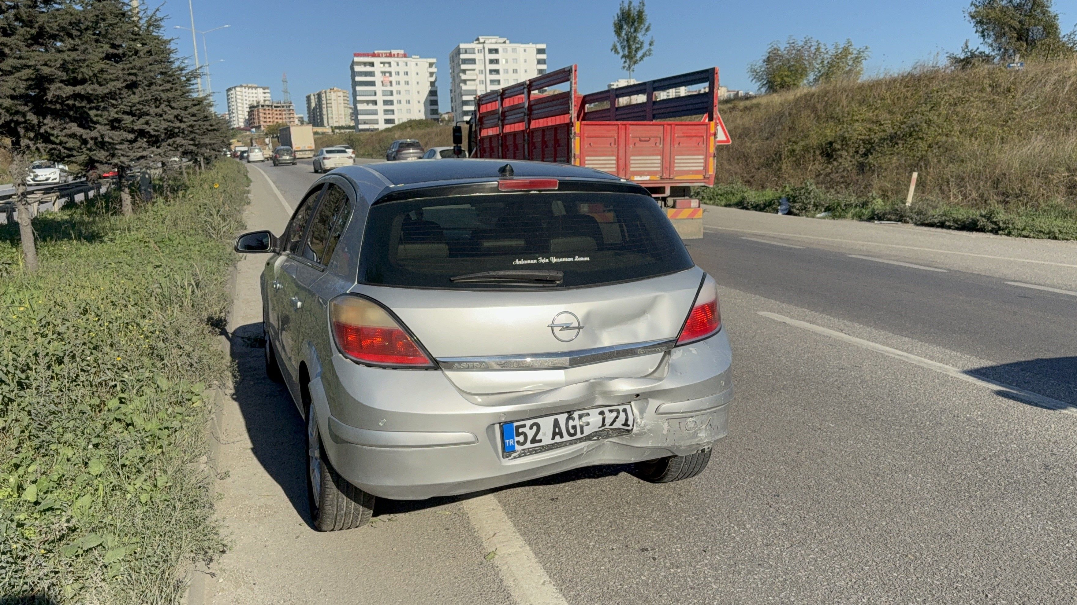 Samsun haber: Samsun’da trafikte korkutan anlar! İki otomobil çarpıştı
