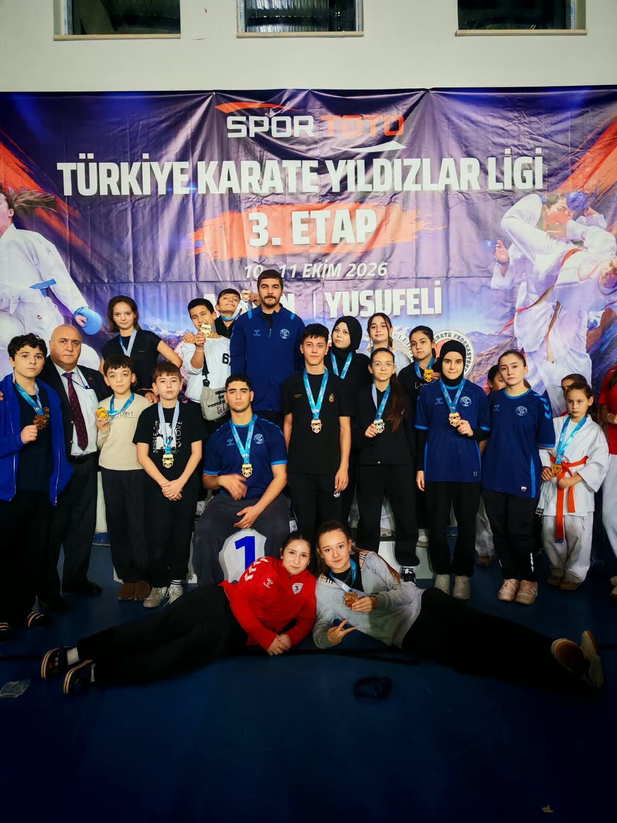 Samsunlu karatecilerden madalya yağmuru