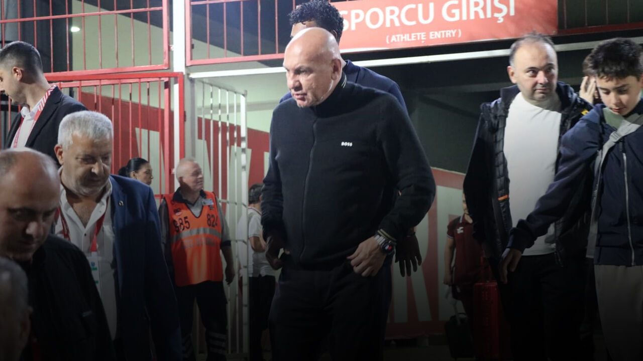 Samsunspor Haber: Samsunspor başkanı Yüksel Yıldırım düğmeye bastı! Tesislerde kritik toplantı