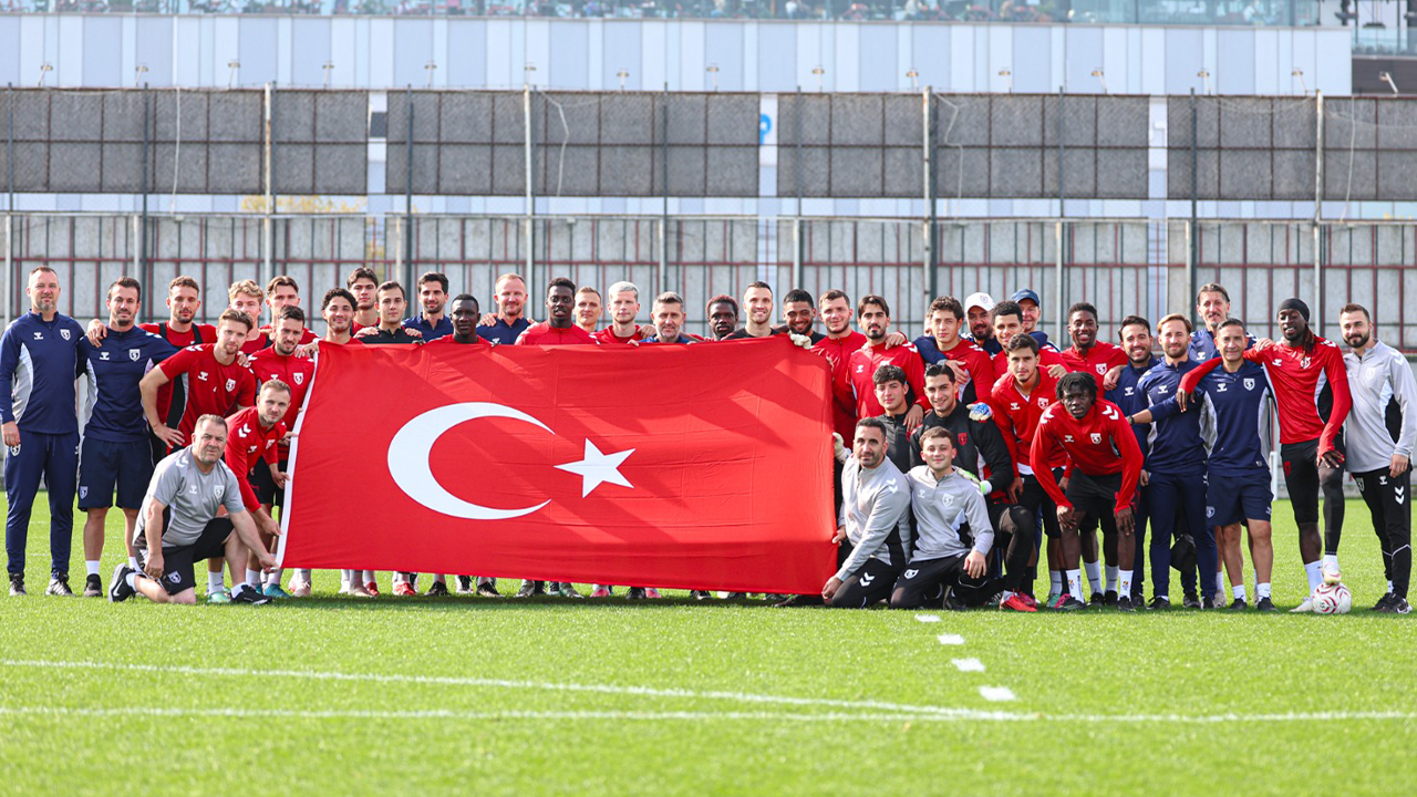 Samsunspor haber: Samsunspor’dan 29 Ekim’e özel dev Türk bayraklı kutlama
