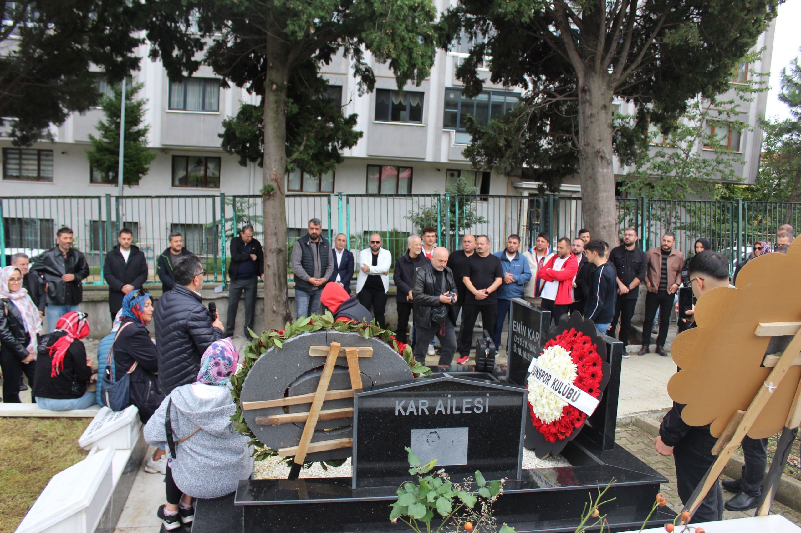 Samsunspor haber: Samsunspor’un efsane kaptanı Emin Kar dualarla anıldı