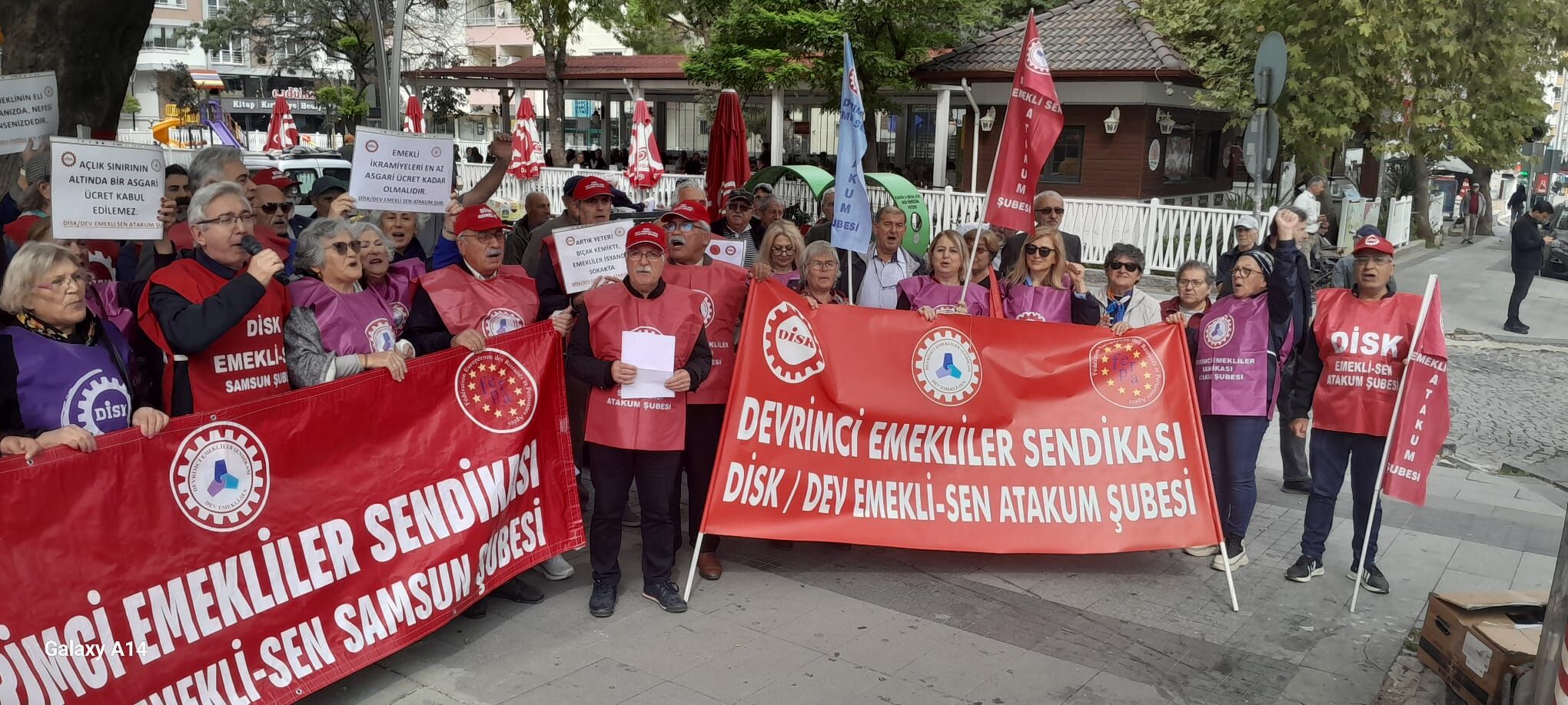 samsun haber Samsun'da emeklilerden enflasyon tepkisi