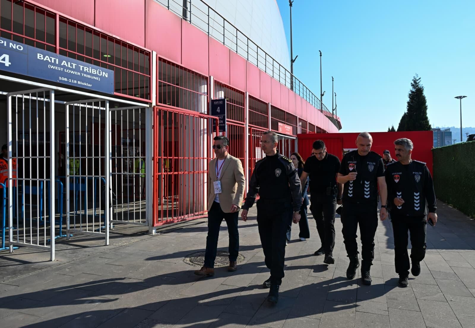 Samsun İl Emniyet Müdürü Faruk Aydın’dan derbi öncesi denetim