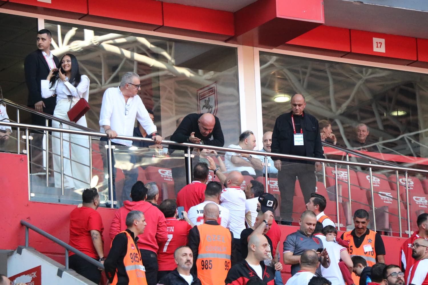 Samsunspor Başkanı Yüksel Yıldırım’dan taraftarlara yakın ilgi