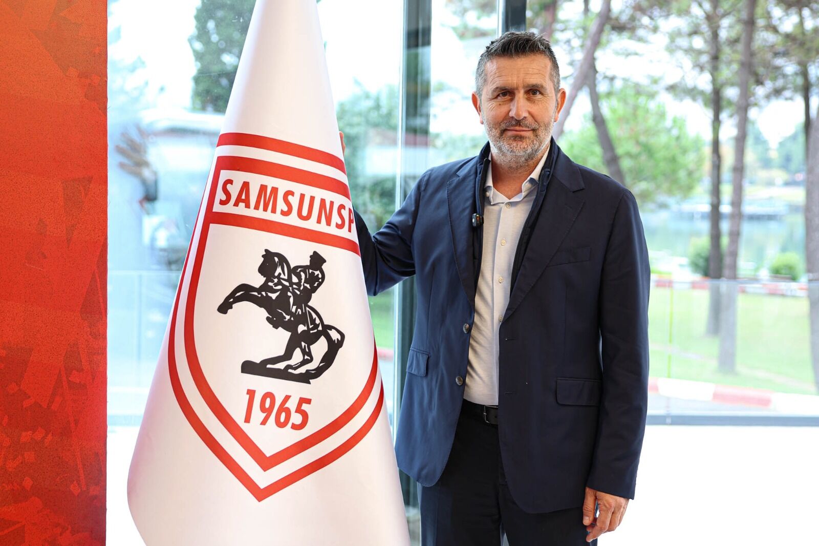 Samsunspor’da T.D. Nenad Bjelica imzayı attı: “Mücadeleye hazırım”