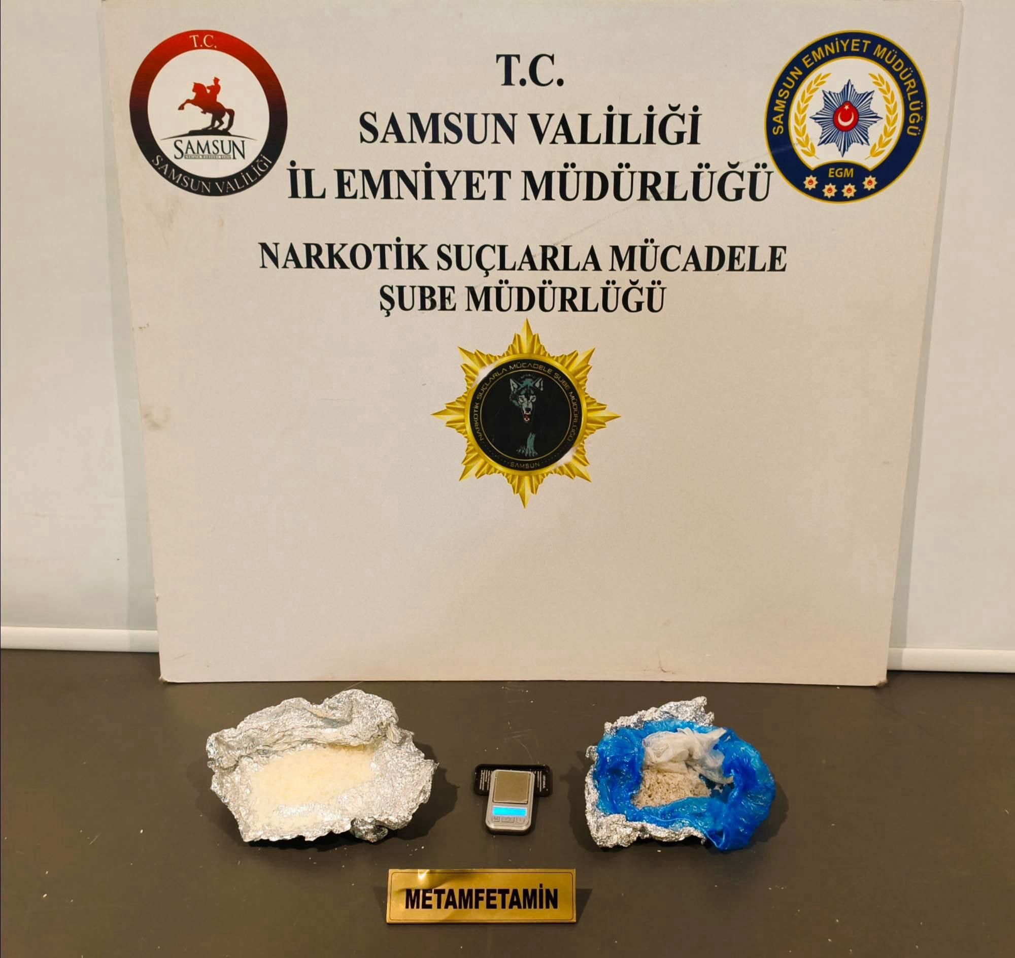 Samsun’da polisten 3 ayrı operasyon! Çok sayıda madde ele geçirildi