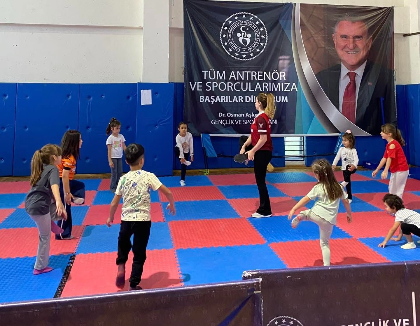 Salıpazarı’nda minikler sporla buluşuyor! Eğitimler ücretsiz