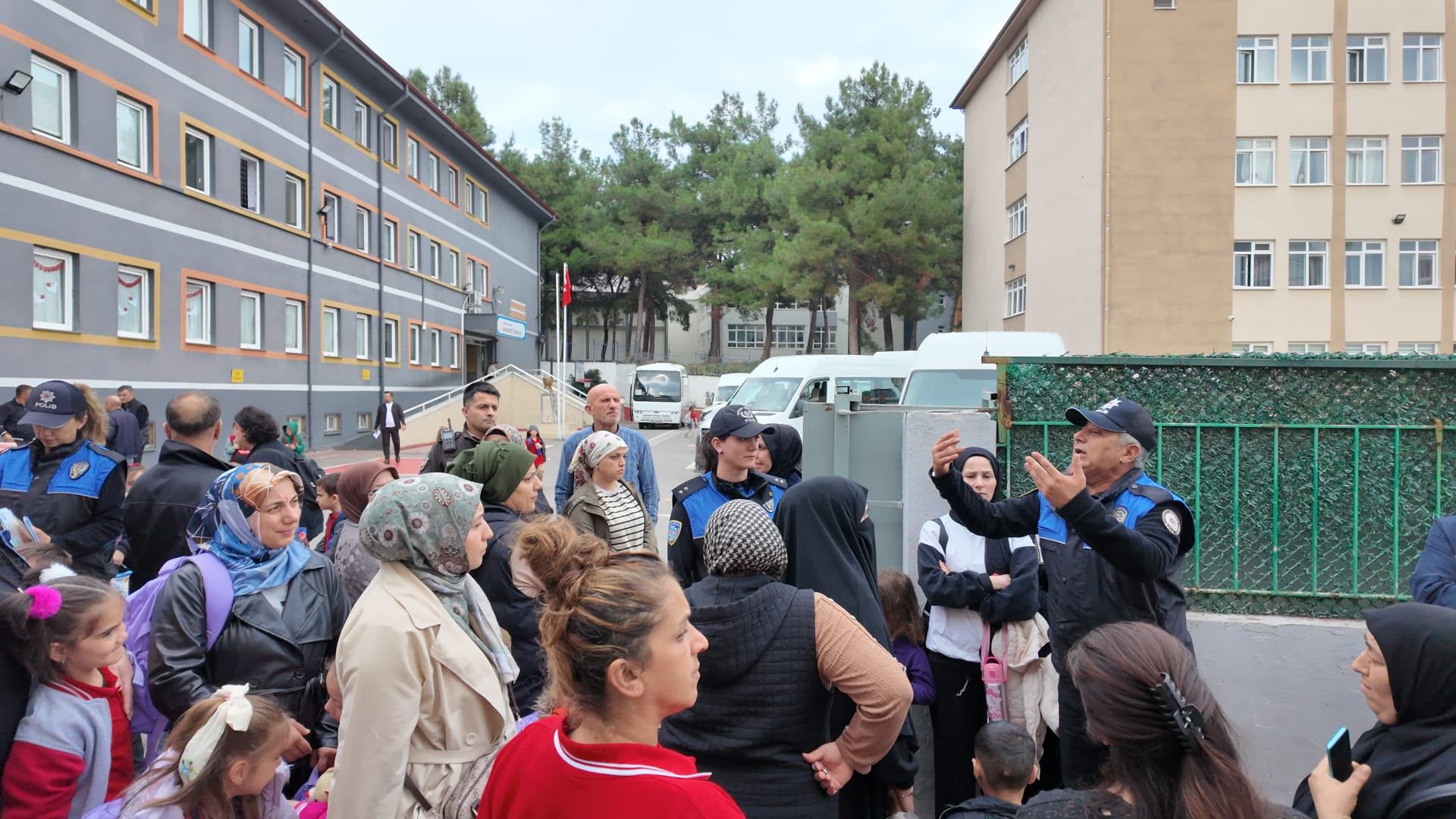 Samsun’da polis harekete geçti! 337 kişiye ulaşıldı