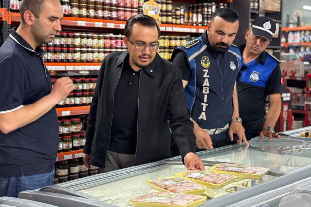 Zincir markette müşterilere büyük saygısızlık! Ekipler harekete geçti
