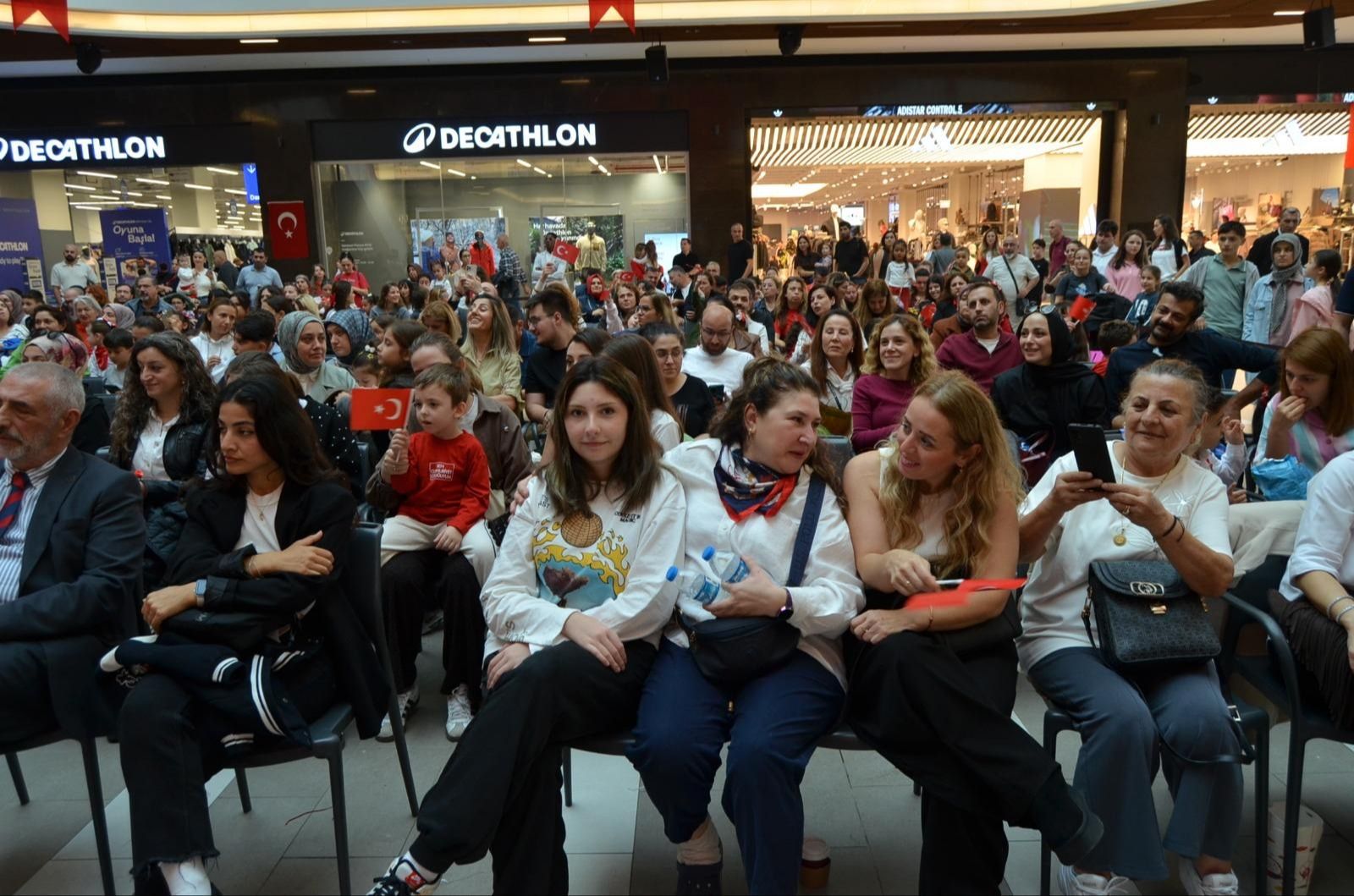 Samsun Haber: Zorlu'da Cumhuriyet rüzgarı! 103. yıl coşkuyla kutlandı